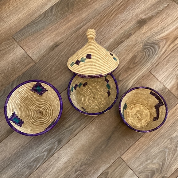 Set of three nesting African baskets - Picture 3 of 4